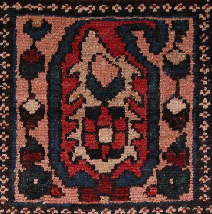 Bakhtiar Red Hand Knotted 102 X 1311  Area Rug 400-17160 Image 27