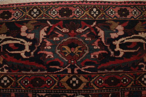 Bakhtiar Red Hand Knotted 102 X 1311  Area Rug 400-17160 Image 30
