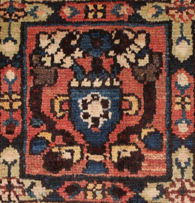 Bakhtiar Brown Hand Knotted 105 X 131  Area Rug 400-17170 Image 17