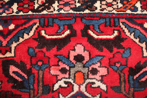 Bakhtiar Red Hand Knotted 102 X 1210  Area Rug 400-17208 Image 17