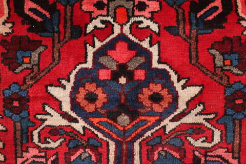 Bakhtiar Red Hand Knotted 102 X 1210  Area Rug 400-17208 Image 5