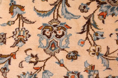 Kashan White Hand Knotted 110 X 168  Area Rug 400-17215 Image 6