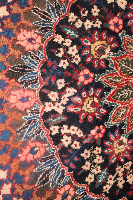 Khoy Red Hand Knotted 94 X 126  Area Rug 400-17230 Image 16