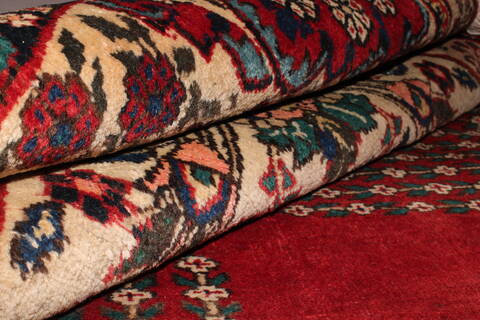 Khoy Red Hand Knotted 94 X 126  Area Rug 400-17230 Image 22