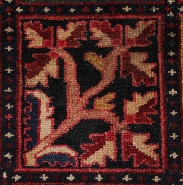 Bakhtiar Red Hand Knotted 104 X 132  Area Rug 400-17246 Image 14