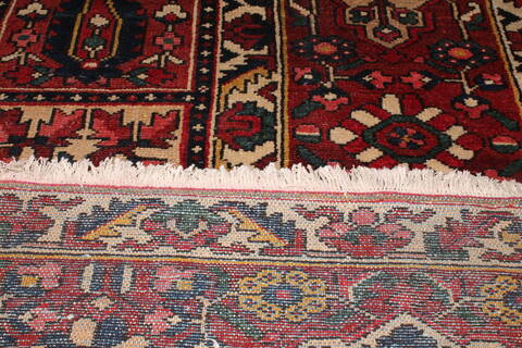 Bakhtiar Red Hand Knotted 104 X 132  Area Rug 400-17246 Image 39