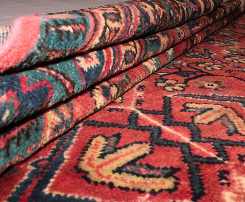 Moshk Abad Red Hand Knotted 106 X 156  Area Rug 400-17251 Image 12