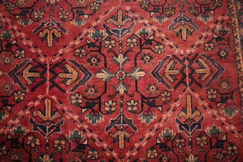 Moshk Abad Red Hand Knotted 106 X 156  Area Rug 400-17251 Image 6