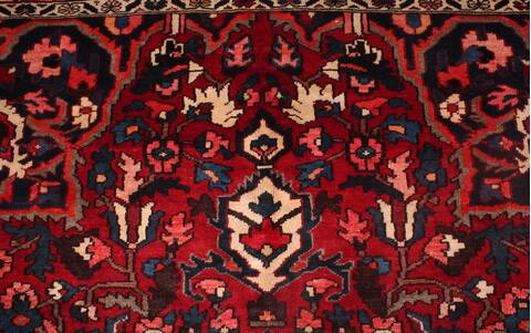 Bakhtiar Red Hand Knotted 911 X 124  Area Rug 400-17262 Image 17