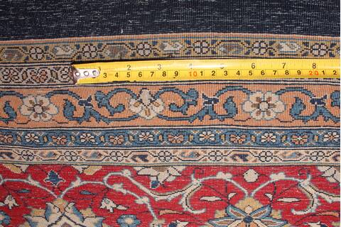 Kashan Blue Hand Knotted 104 X 140  Area Rug 400-17276 Image 15