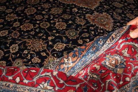 Kashan Blue Hand Knotted 104 X 140  Area Rug 400-17276 Image 16