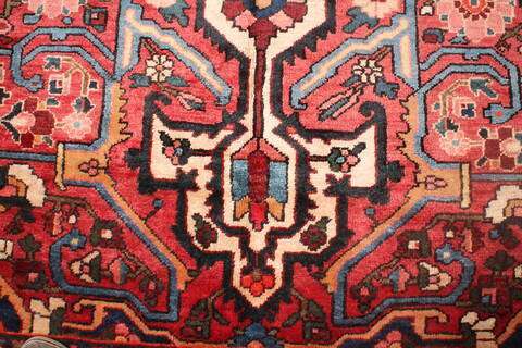 Bakhtiar Red Hand Knotted 120 X 148  Area Rug 400-17293 Image 13