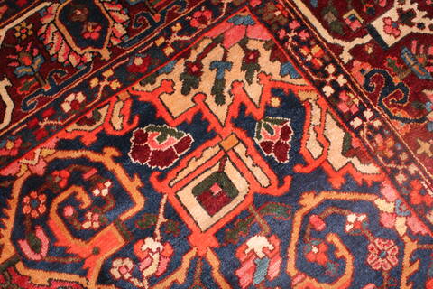Bakhtiar Red Hand Knotted 120 X 148  Area Rug 400-17293 Image 14