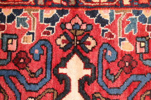 Bakhtiar Red Hand Knotted 120 X 148  Area Rug 400-17293 Image 22