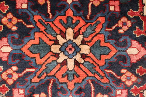 Bakhtiar Red Hand Knotted 120 X 148  Area Rug 400-17293 Image 27