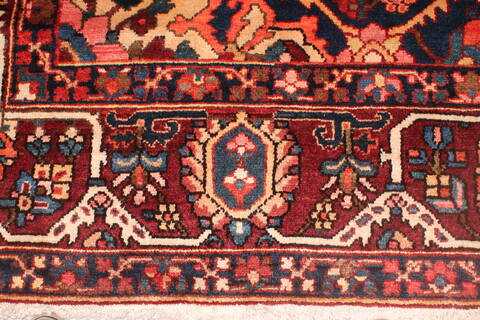 Bakhtiar Red Hand Knotted 120 X 148  Area Rug 400-17293 Image 6