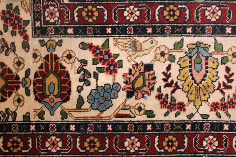 Tabriz Red Hand Knotted 119 X 147  Area Rug 400-17298 Image 26