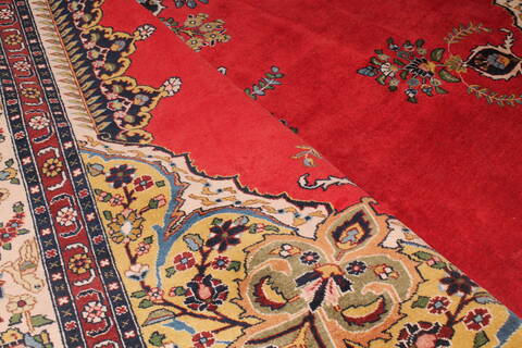 Tabriz Red Hand Knotted 119 X 147  Area Rug 400-17298 Image 28