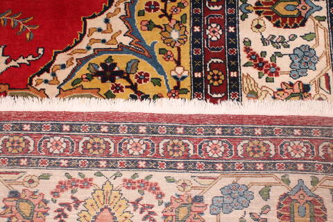 Tabriz Red Hand Knotted 119 X 147  Area Rug 400-17298 Image 3