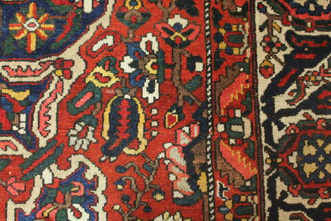 Bakhtiar Red Hand Knotted 129 X 190  Area Rug 400-17303 Image 10