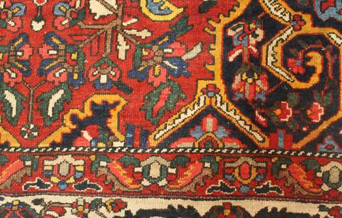 Bakhtiar Red Hand Knotted 129 X 190  Area Rug 400-17303 Image 14