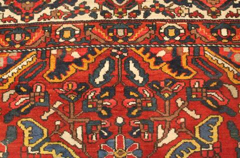 Bakhtiar Red Hand Knotted 129 X 190  Area Rug 400-17303 Image 15