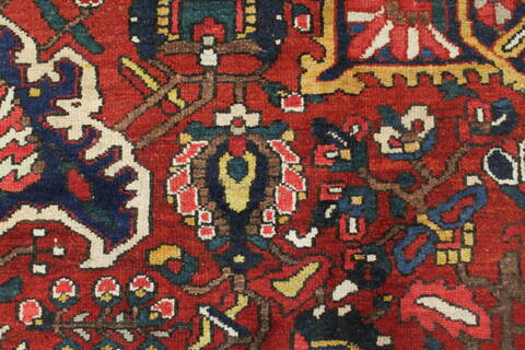 Bakhtiar Red Hand Knotted 129 X 190  Area Rug 400-17303 Image 19