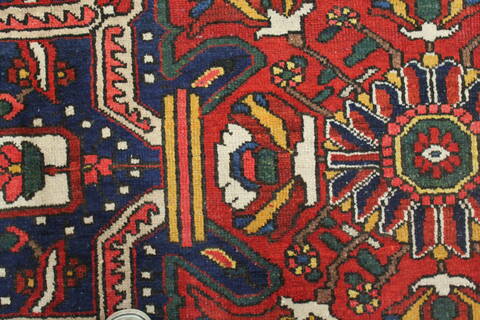 Bakhtiar Red Hand Knotted 129 X 190  Area Rug 400-17303 Image 23