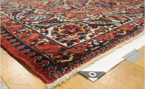 Bakhtiar Red Hand Knotted 129 X 190  Area Rug 400-17303 Image 27