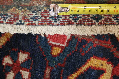 Bakhtiar Red Hand Knotted 129 X 190  Area Rug 400-17303 Image 28