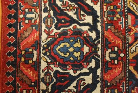 Bakhtiar Red Hand Knotted 129 X 190  Area Rug 400-17303 Image 6