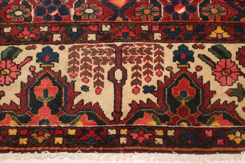 Bakhtiar Brown Hand Knotted 106 X 116  Area Rug 400-17321 Image 4