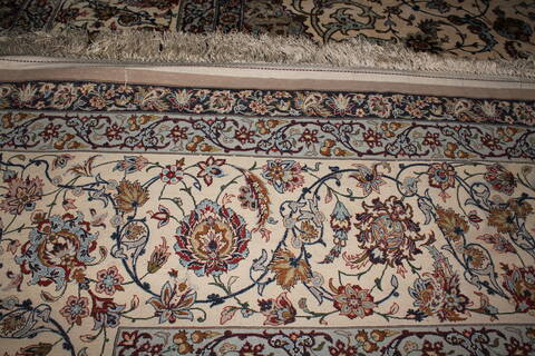 Isfahan White Hand Knotted 911 X 145  Area Rug 400-17352 Image 10