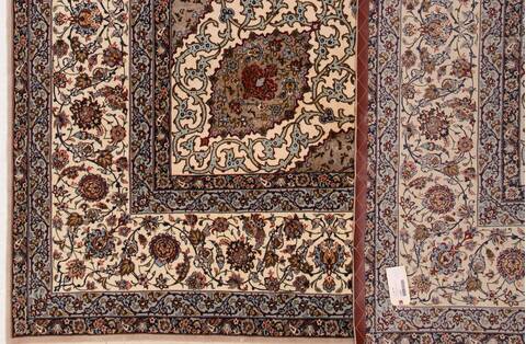 Isfahan White Hand Knotted 911 X 145  Area Rug 400-17352 Image 19