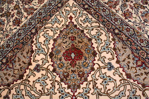 Isfahan White Hand Knotted 911 X 145  Area Rug 400-17352 Image 6