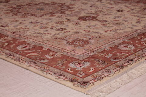 Tabriz Beige Hand Knotted 67 X 101  Area Rug 400-17410 Image 11