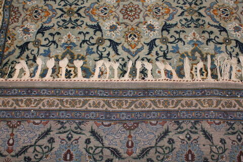Kashan Beige Hand Knotted 83 X 118  Area Rug 400-17529 Image 7