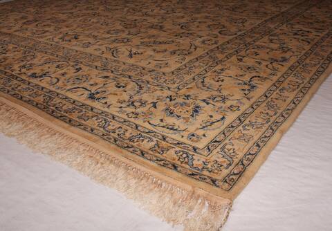 Kashan Beige Hand Knotted 101 X 133  Area Rug 400-17531 Image 9
