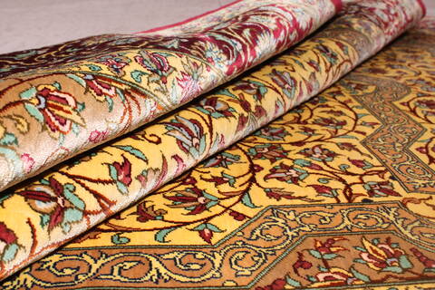 Qum Yellow Hand Knotted 35 X 53  Area Rug 400-17794 Image 9