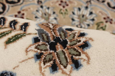 Nain White Hand Knotted 98 X 140  Area Rug 250-21442 Image 10