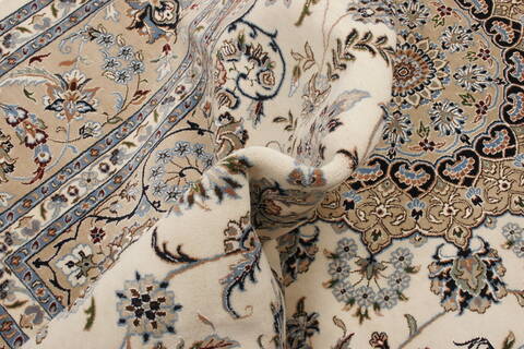 Nain White Hand Knotted 98 X 140  Area Rug 250-21442 Image 12