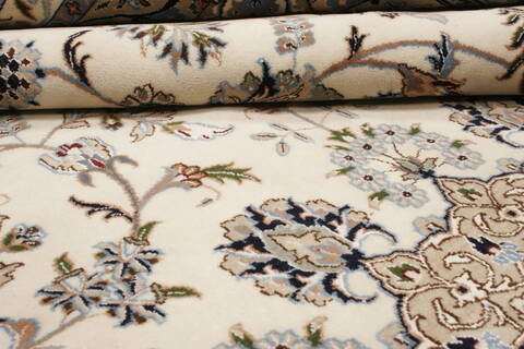 Nain White Hand Knotted 98 X 140  Area Rug 250-21442 Image 18