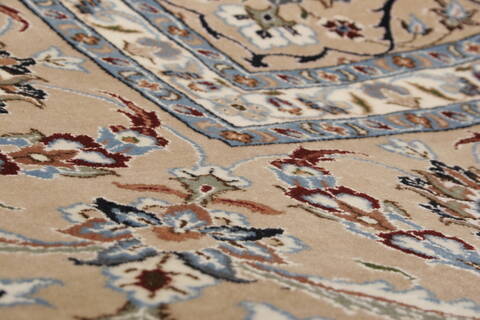 Nain White Hand Knotted 98 X 140  Area Rug 250-21442 Image 2
