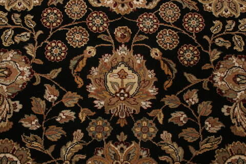 Agra Black Hand Knotted 80 X 102  Area Rug 250-21753 Image 18