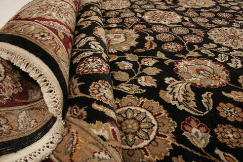 Agra Black Hand Knotted 80 X 102  Area Rug 250-21753 Image 7
