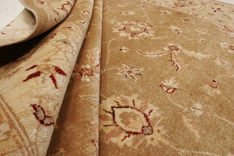 Pishavar Brown Hand Knotted 70 X 88  Area Rug 250-21958 Image 7