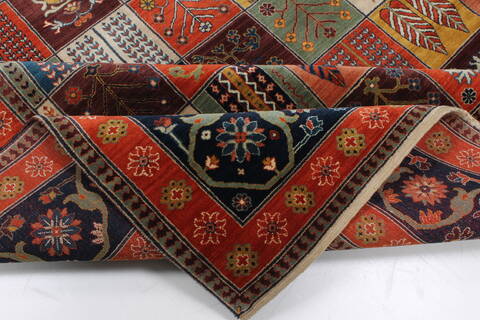Bakhtiar Multicolor Hand Knotted 89 X 116  Area Rug 250-22094 Image 13