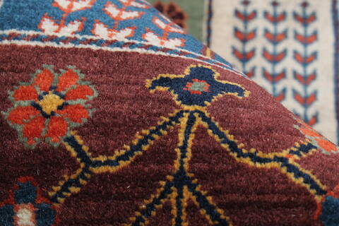 Bakhtiar Multicolor Hand Knotted 89 X 116  Area Rug 250-22094 Image 6