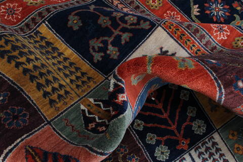 Bakhtiar Multicolor Hand Knotted 89 X 116  Area Rug 250-22094 Image 7