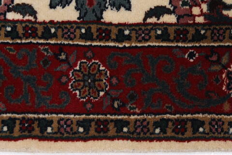 Semnan Beige Hand Knotted 56 X 143  Area Rug 250-22247 Image 2